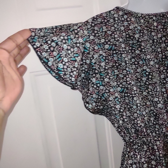 Anna Be Floral Print V Neck Women's Dress. Size M - Picture 3 of 9